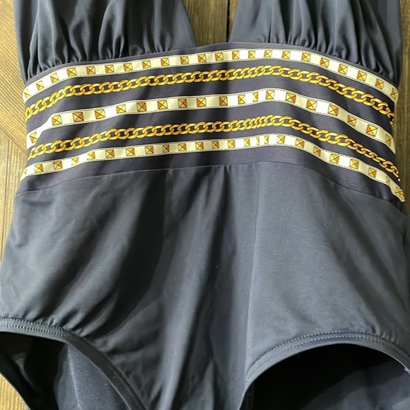 MICHAEL KORS Chain Border Halter One Piece - Picture 5 of 11